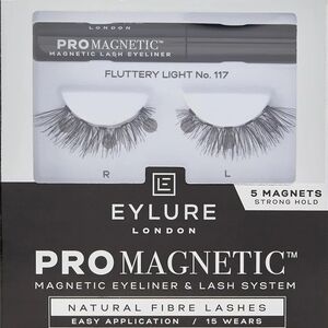 ProMagnetic Lash System- Natural Fiber Fluttery Light Lashes #117 - Black